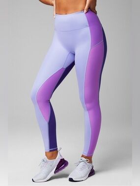 Fabletics Lilac/Purple Motion365+ High-Waisted Shine Legging Size Medium